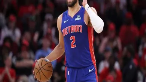 大乐透期号专家推荐分析：土超8胜6连捷疑点重重